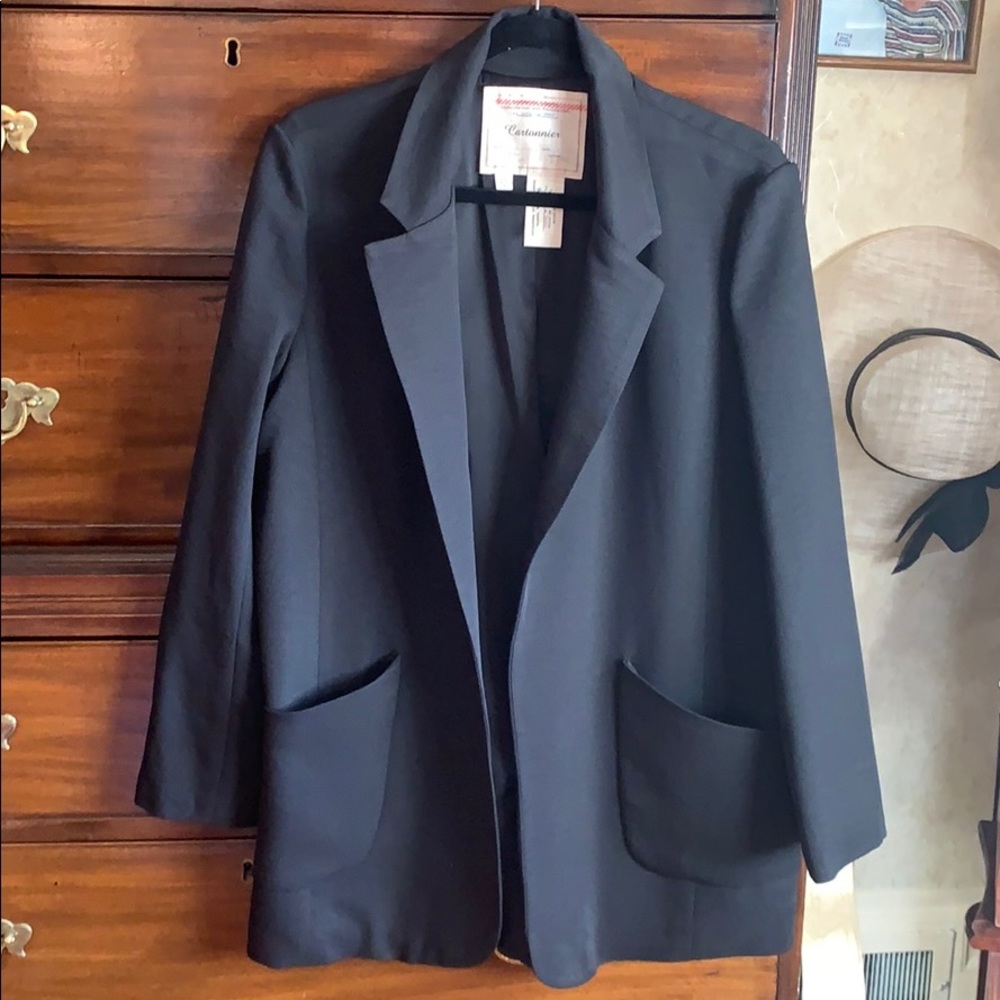 Beautiful black blazer,never worn, sz 10 Anthro